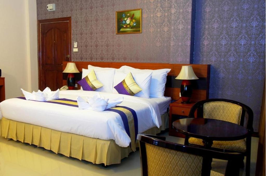Sirimathani Hotel Loei Extérieur photo