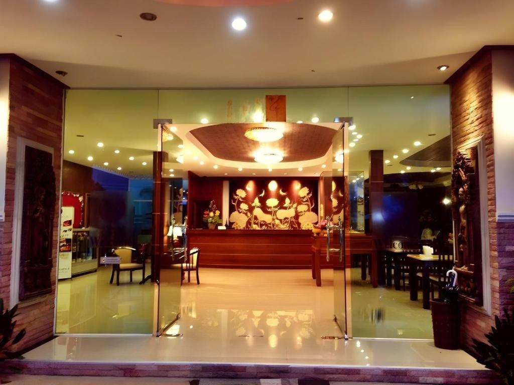 Sirimathani Hotel Loei Extérieur photo