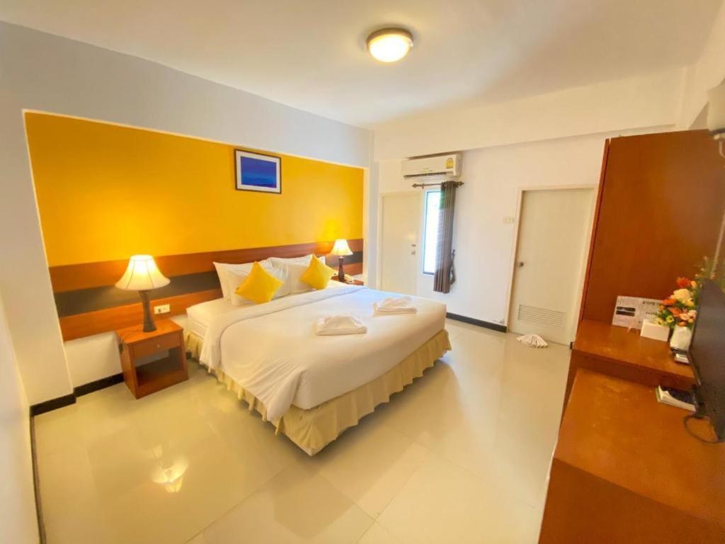 Sirimathani Hotel Loei Extérieur photo