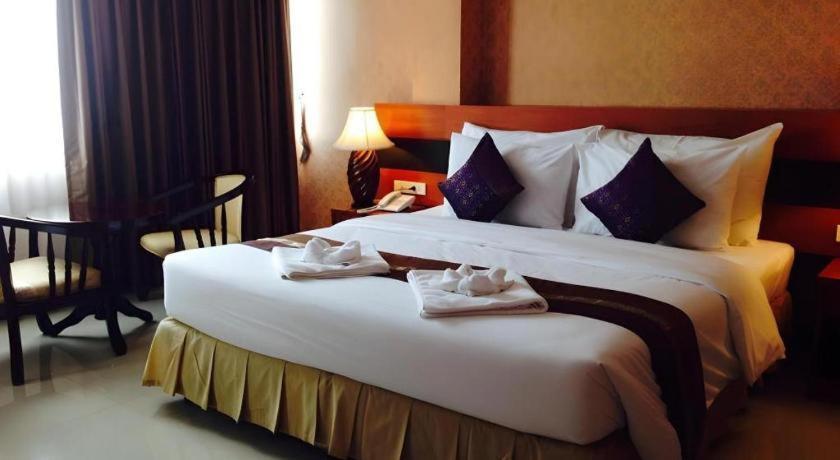 Sirimathani Hotel Loei Extérieur photo