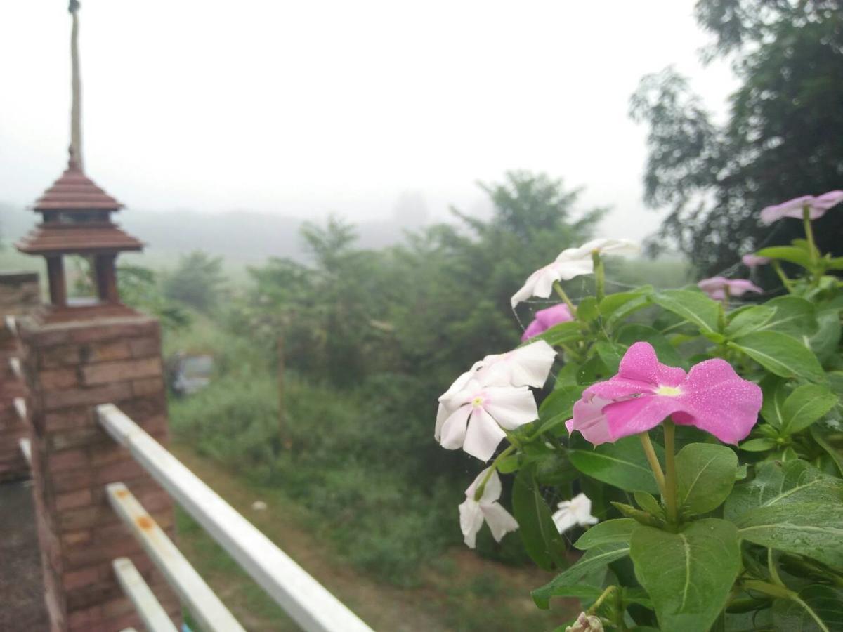 Sirimathani Hotel Loei Extérieur photo